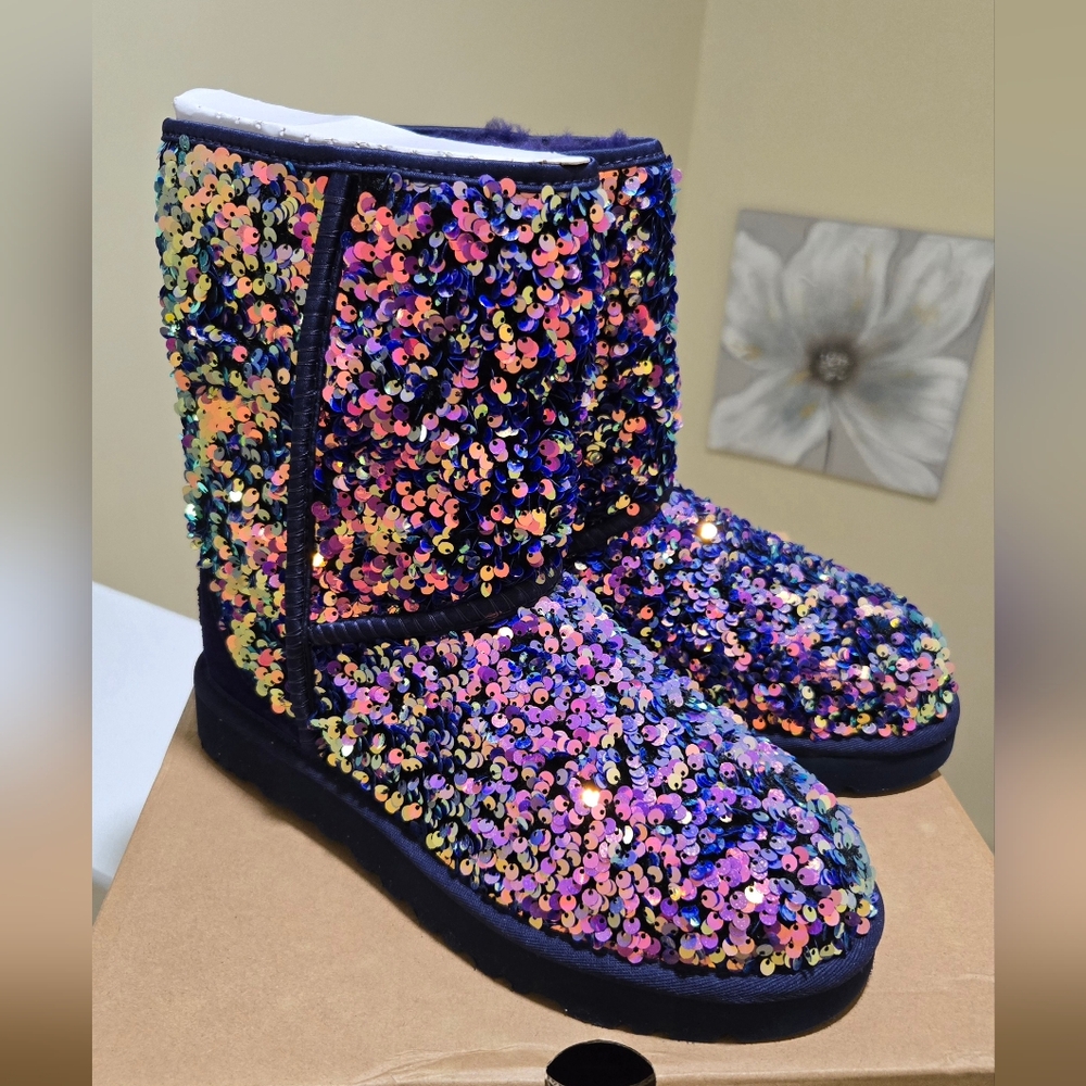 **BRAND NEW** Stellar Sequin Uggs